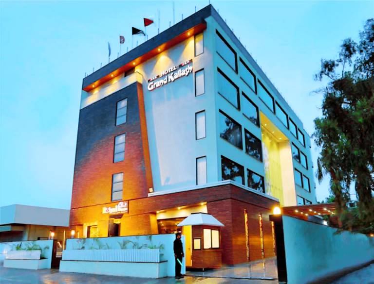 Hotel Grand Kailash