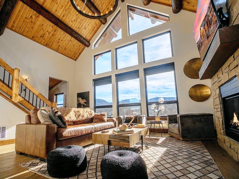 Estes Escape – Jacuzzi, Indoor/Outdoor Fireplace and BBQ Grill — photo 3