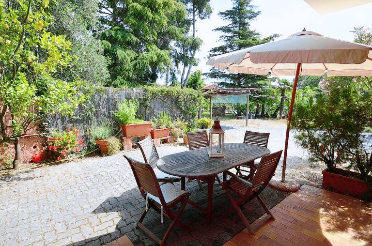 Romantic apartment with pool on the farm — photo 3