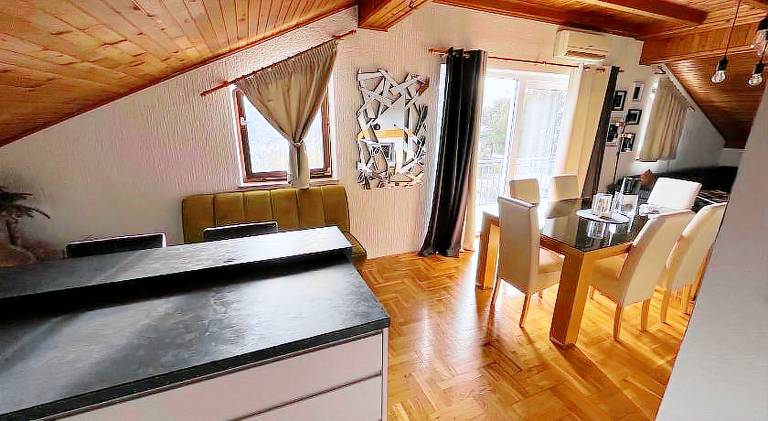 Apartment with garden, grill & terrace — photo 2