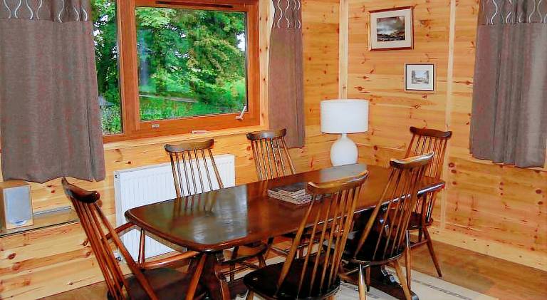 Lodge with yard & patio | Dogs allowed — photo 3