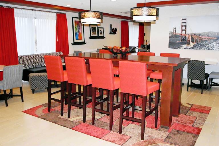 Hampton Inn Kansas City/Blue Springs — photo 3