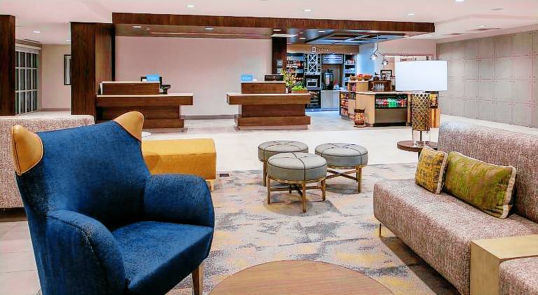 Hilton Garden Inn Kansas City Airport — photo 4