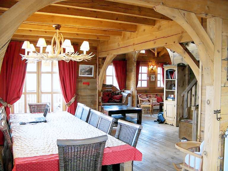 Chalet, 200m from resort center, sauna, terrace, balcony, fireplace or stove, parking, tv — photo 4