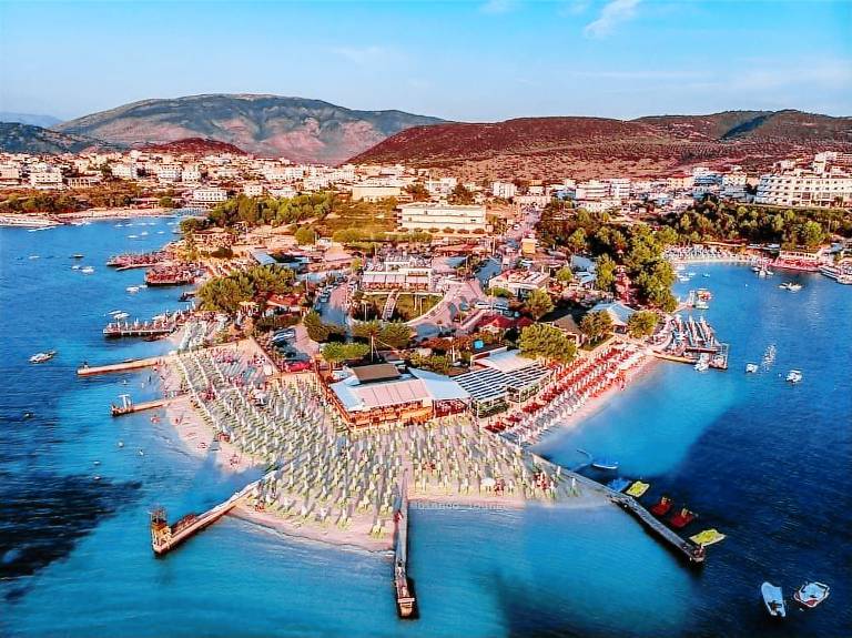 Aparthotel  Ksamil