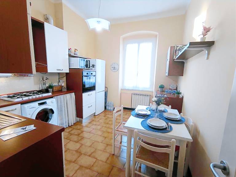 Holiday apartment with 2 rooms for 4 persons — photo 2