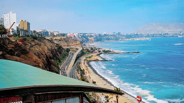 Condo  Miraflores