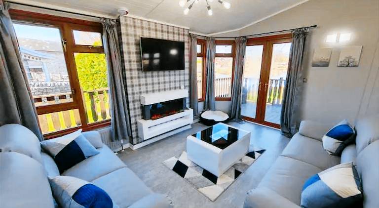 4 Bed Luxury Lodge with Hot tub near Lake District — photo 2