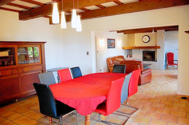 Fully equipped villa with barbecue & garden | City view | Dogs allowed — photo 4
