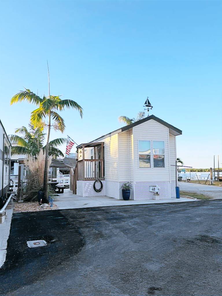 Mobile home  Everglades City