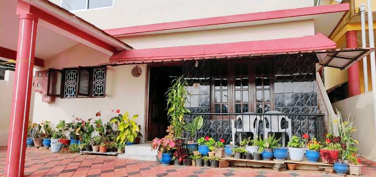 House with garden — photo 3