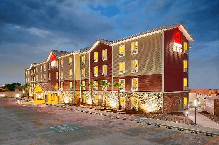 Extended Suites Tijuana Macroplaza