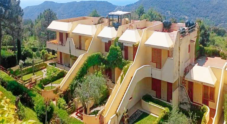 Wonderful rental apartment with private pool, barbecue & terrace | Pet-friendly — photo 3