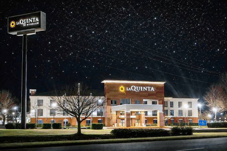 La Quinta Inn & Suites by Wyndham Bessemer in Bessemer, AL