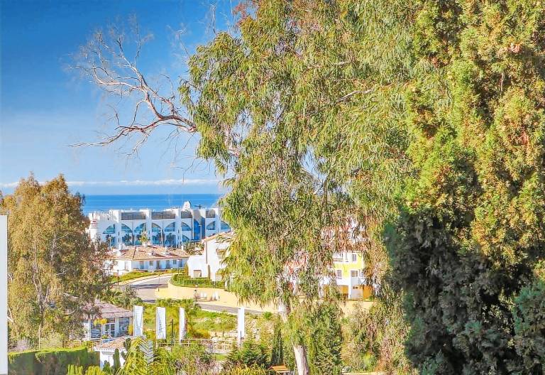 Family-friendly beautiful house with fast internet, garden & pool | Sea view | Perfect for remote work | Dogs allowed — photo 3