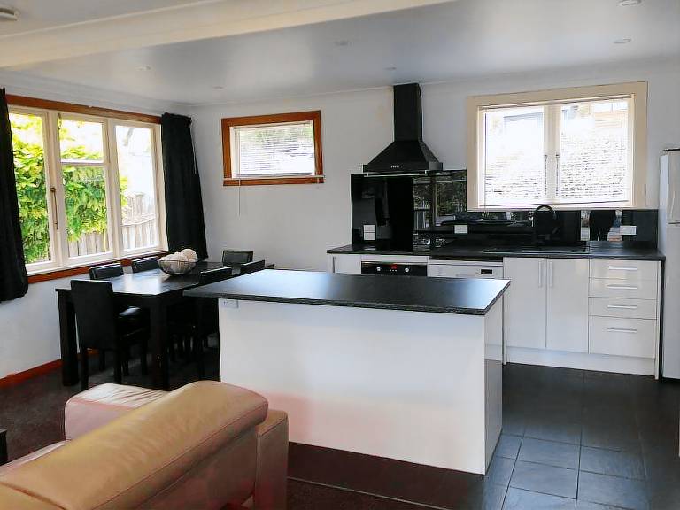 House  Picton