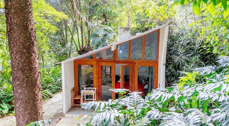 Vacation home with pool, barbecue & terrace | Pets allowed — photo 3