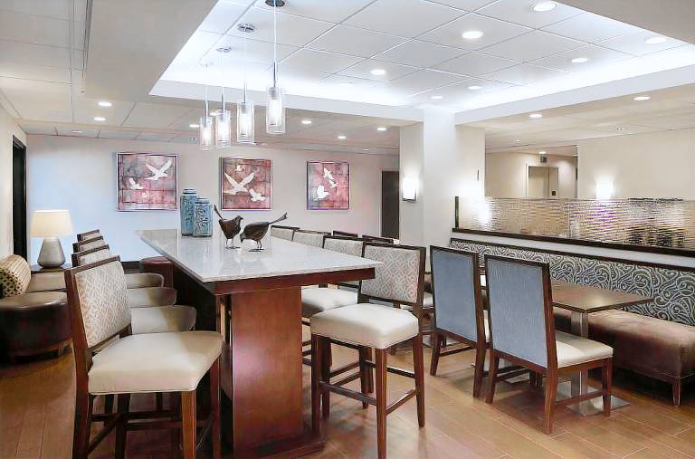 Hampton Inn Evansville — photo 3