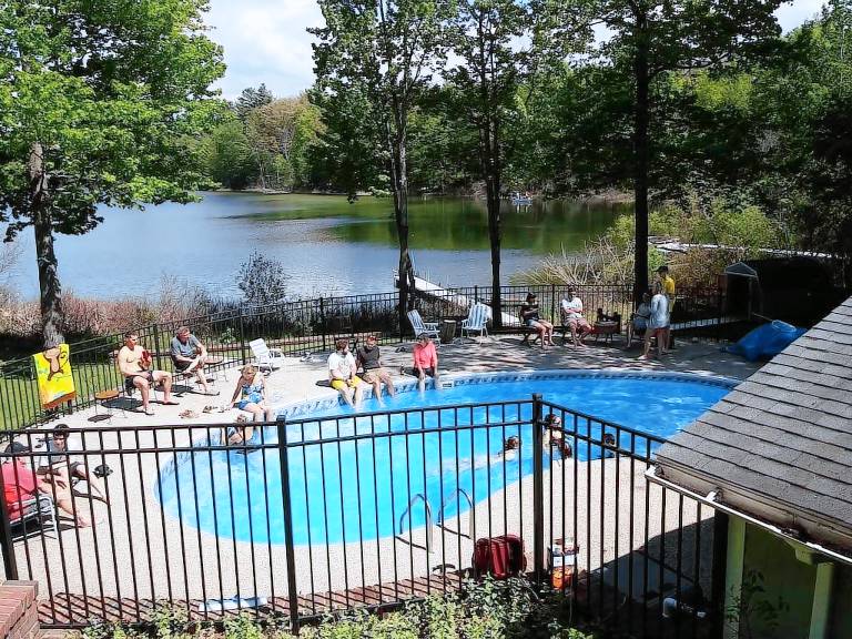House  Lake Ann