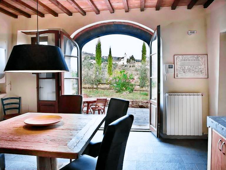 Holiday apartment with pool, garden & terrace — photo 4