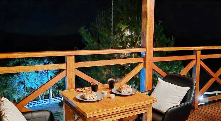Lodge with garden & hot tub | Pets allowed — photo 4