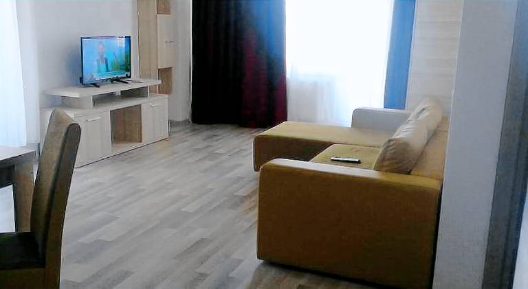 Beautiful rental apartment with patio | Next to the beach | Pets allowed — photo 2