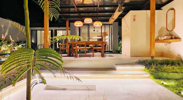 360 m&sup2; Villa