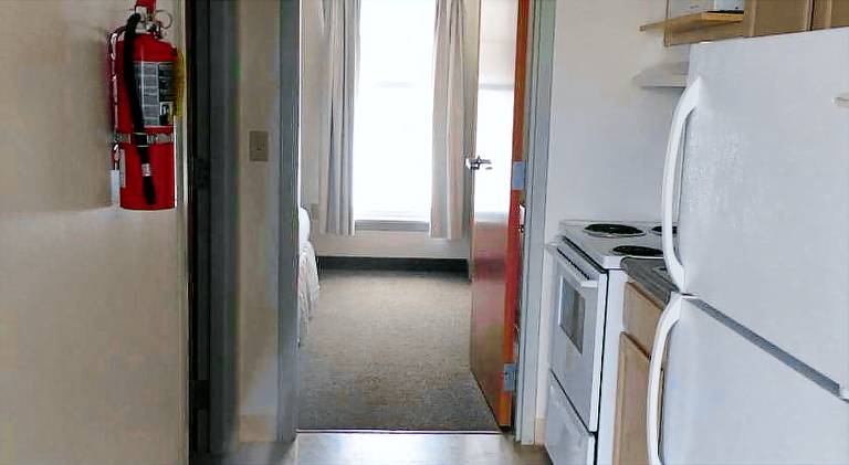 All Suites Inn Budget Host — photo 5