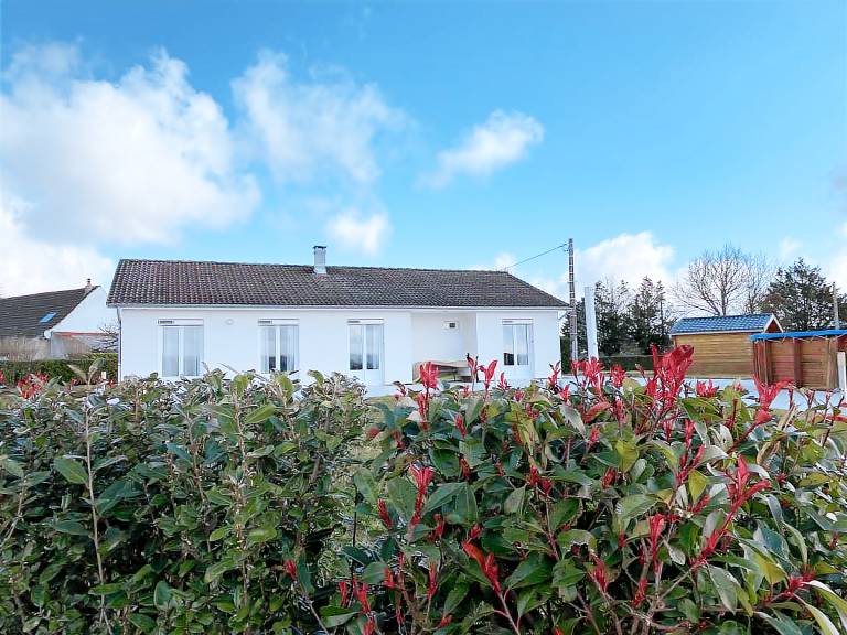 Gite with terrace & yard — photo 2