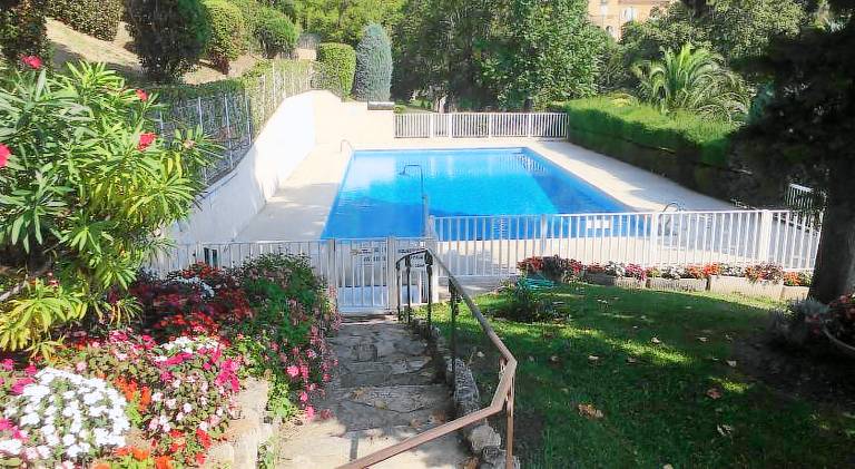 Fully equipped lovely apartment with barbeque, patio & pool | Dogs allowed in Mouans-Sartoux