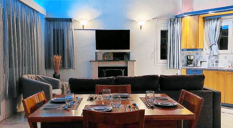 Apartment with 2 rooms for 5 persons — photo 4