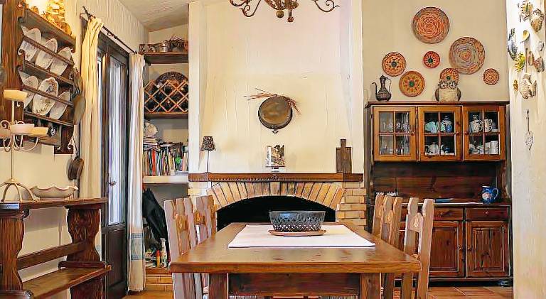 House | Pets allowed — photo 2