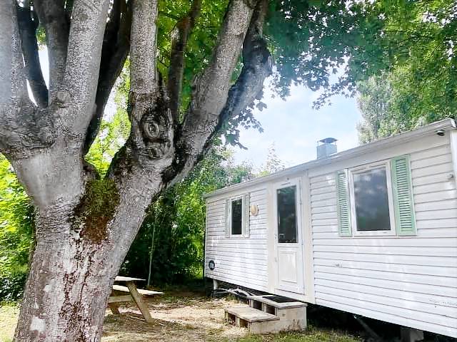 Camping l'Ile d'Amour - Mobilhome Family 2 bedrooms 6 people in Sens
