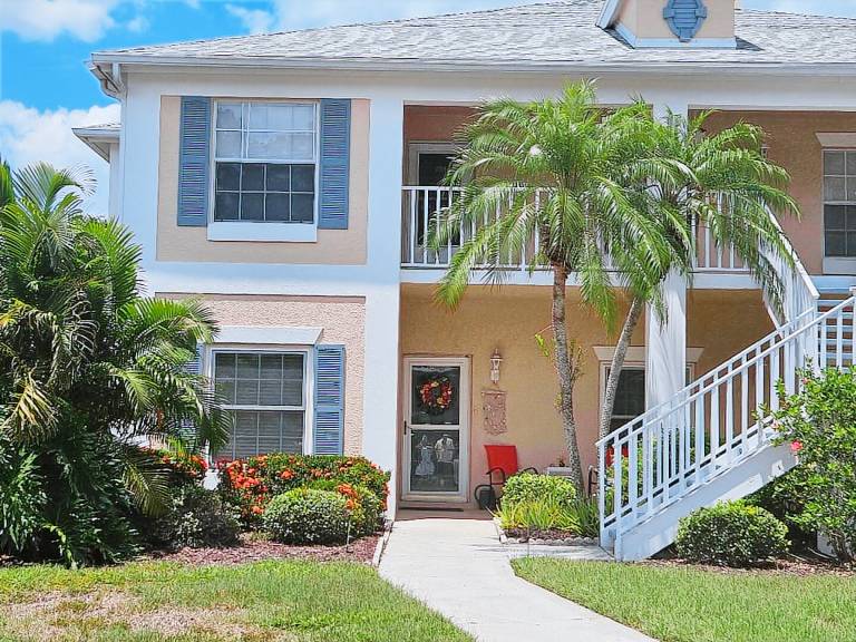 Stunning Fully Furnished 3-Bed Condo on Golf Course with Resort-Style — photo 2
