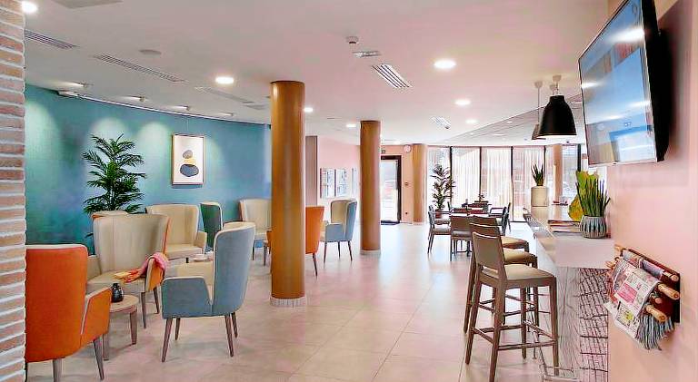 Serviced apartment with yard, terrace & jacuzzi | Suitable for remote work | Pets allowed — photo 5