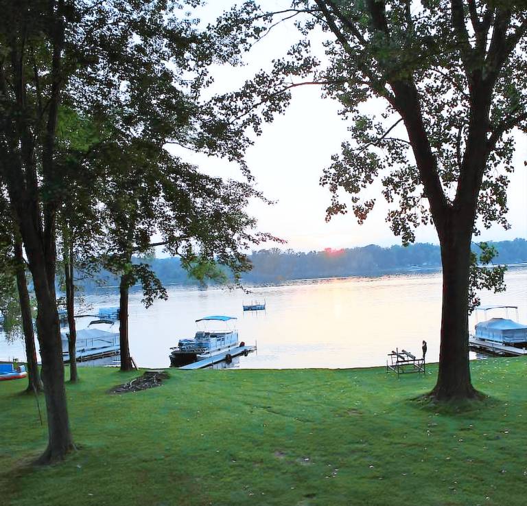 Coldwater, MI Vacation Rentals from 81 Hometogo