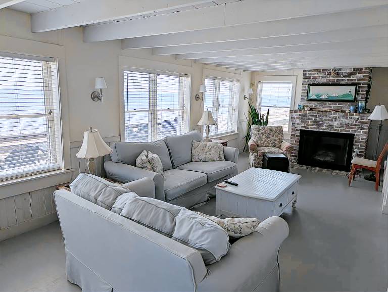 Casa Green Harbor-Cedar Crest