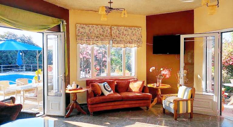 Lovely serviced apartment with garden, patio & pool | Close to the beach | Pets are welcome — photo 2