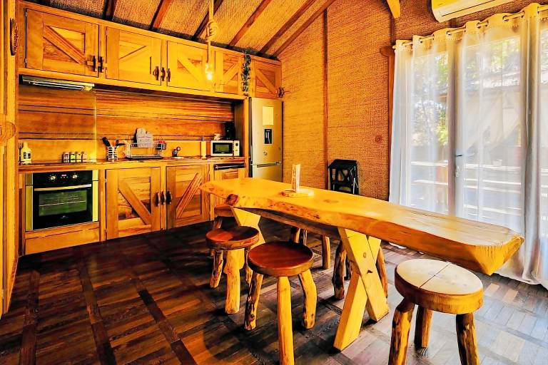 Fully equipped lovely chalet with patio, jacuzzi & barbeque | Pet-friendly — photo 4
