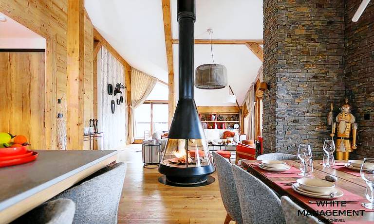 11st floor, balcony, fireplace or stove, 209m², Courchevel — photo 4