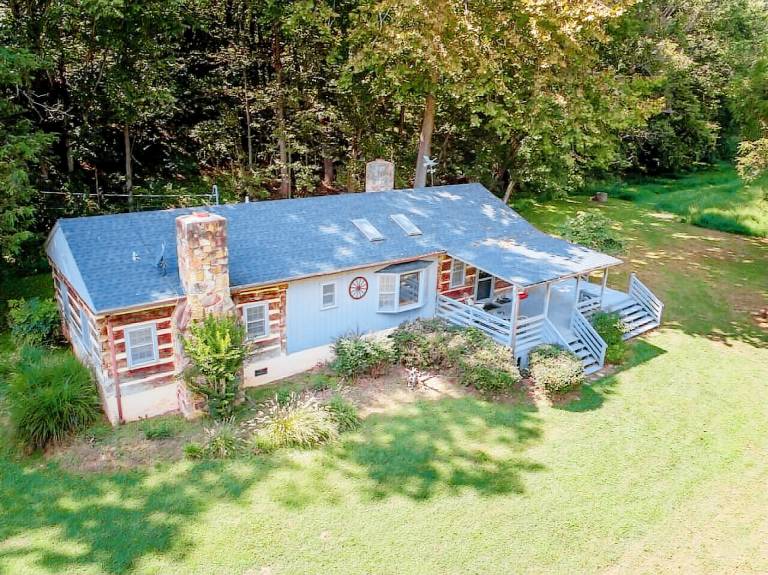 Cabin  Luray
