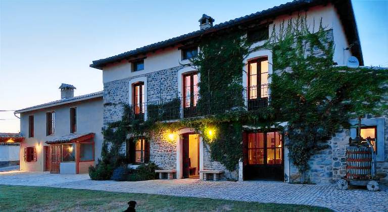 House with garden, barbeque & patio — photo 3