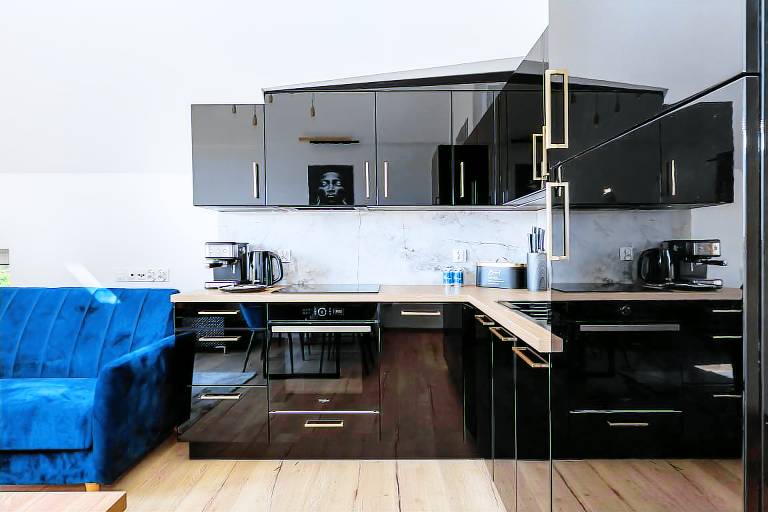 Family-oriented apartment with yard | Dogs allowed — photo 5