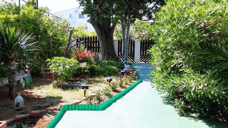 Studioapartment in Sabunike mit Terrasse, Klimaanlage, W-LAN (231-3) in Zadar