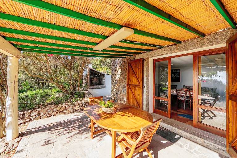 Villa Camilla with Sea View, Private Terraces, Garden & Balcony — photo 5