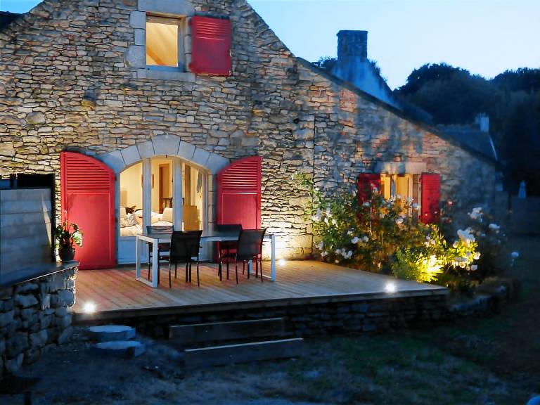 Gite with patio & garden — photo 3