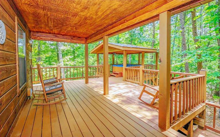 Cabin with BBQ & jacuzzi | Mountain view — photo 2