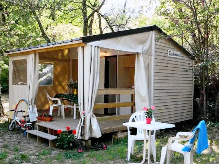 Family-oriented mobile home with terrace & heated pool | Dogs allowed — photo 4