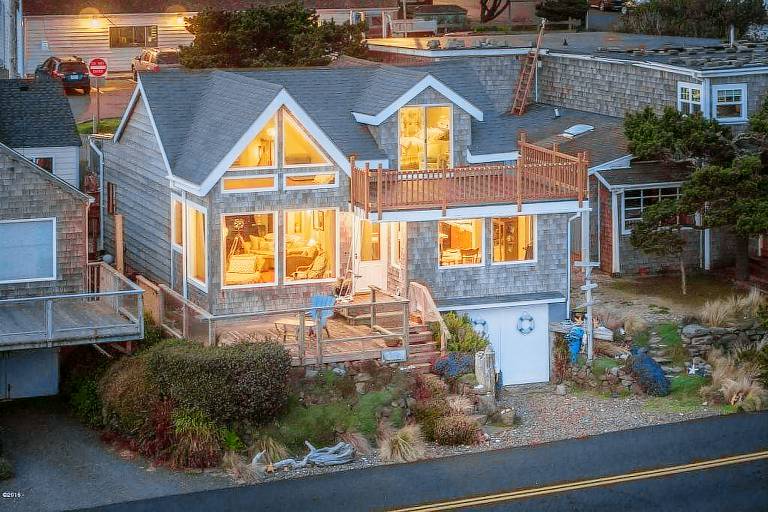 House Yachats