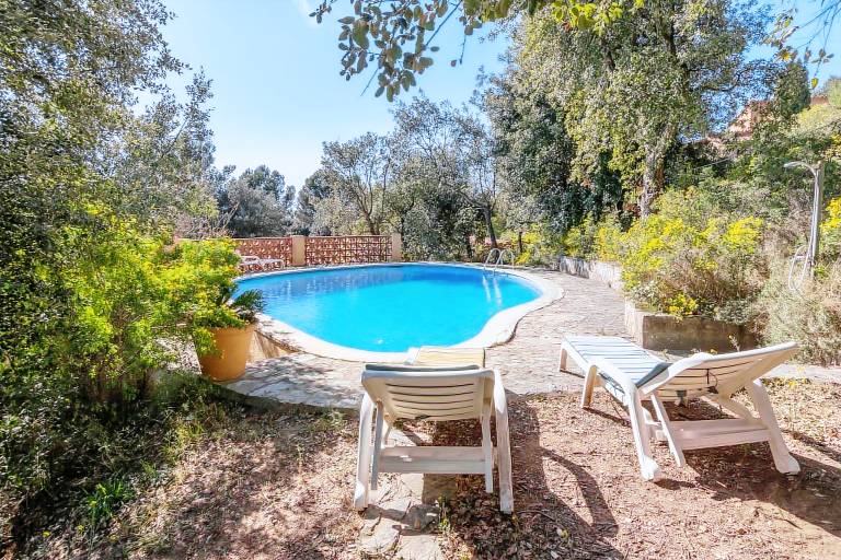 Holiday Home "Casita en Begur" with Shared Pool & Wi-Fi in Begur